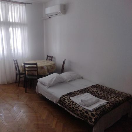 27 Юли 3 Бюджет Appartement Varna Buitenkant foto
